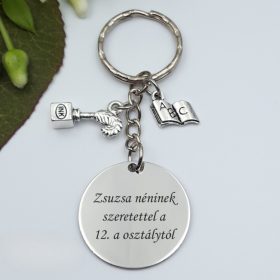 magyartanar_ajandek_kulcstarto