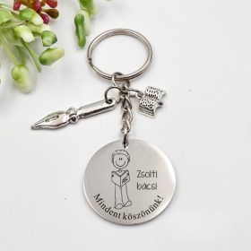 magyartanar_ajandek_kulcstarto