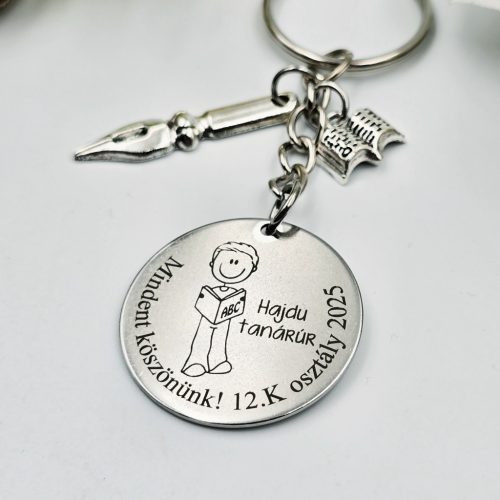 Ballagási kulcstartó magyartanároknak, ajándék magyar tanárnak 