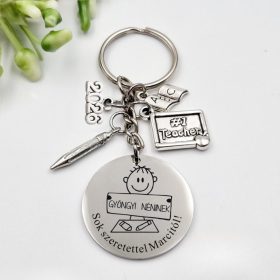 tanitoneni_ajandek_kulcstarto