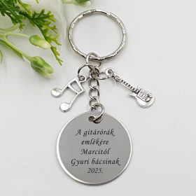 ajandek_kulcstarto_gitartanaroknak