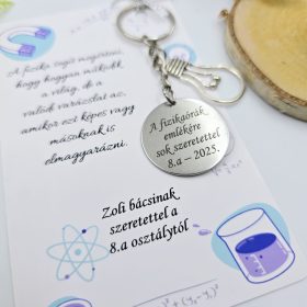 Ballagási kulcstartó fizikatanároknak, ajándék fizika tanárnak 