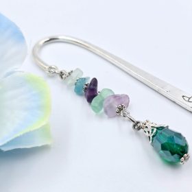   "Ensley" - könyvjelző fluorit törmelékes ásványokkal