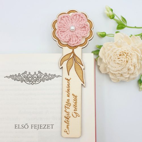 horgolt_konyvjelzo_viraggal