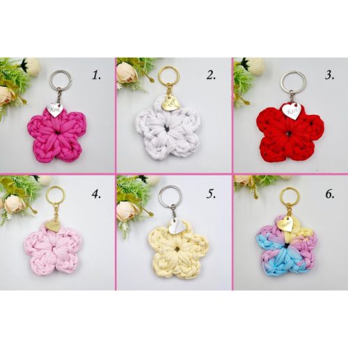 Ajándék anyák napjára, horgolt kézműves kulcstartó