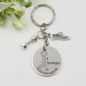 Ajándék futóknak - kulcstartó grafikával, egyedi névvel, felirattal