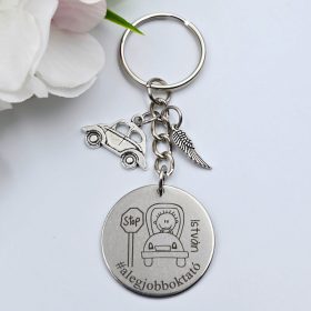 Ajándék vezetésoktatónak - kulcstartó grafikával, egyedi névvel, felirattal