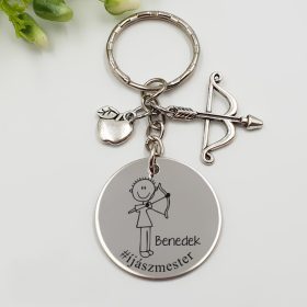 Ajándék íjásznak - kulcstartó grafikával, egyedi névvel, felirattal 