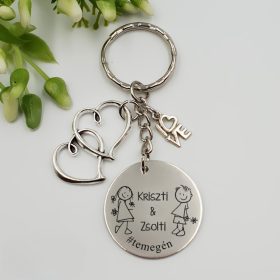   Ajándék szerelmeseknek - kulcstartó grafikával, egyedi névvel, felirattal 