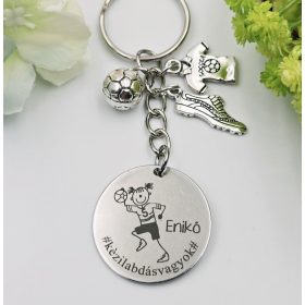 Ajándék kézilabdázó nőnek - kulcstartó grafikával, kézilabdás ajándék 