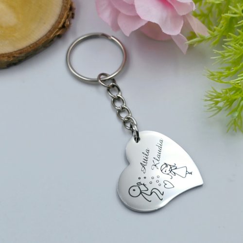 Szív kulcstartó szerelmeseknek, egyedi nevekkel, ajándék Valentin-napra 