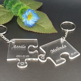 Akrilüveg páros kulcstartó egyedi nevekkel - ajándék szerelmeseknek Valentin-napra 