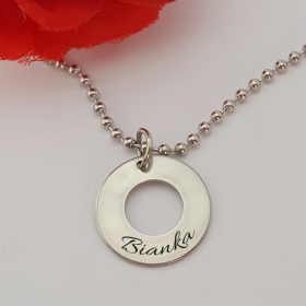 Nyaklánc medállal, személyre szabott felirattal 7.