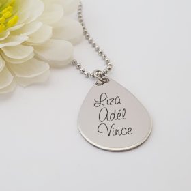 Nyaklánc medállal, személyre szabott felirattal 17. 