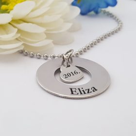Nyaklánc medállal, személyre szabott felirattal 20. 