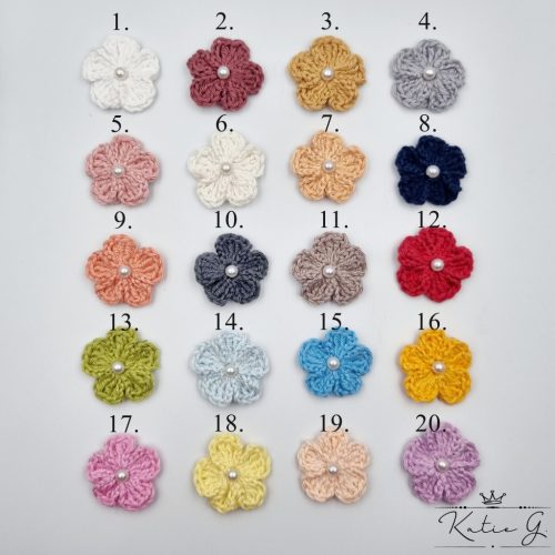 Horgolt tárolókosár egyedi felirattal (029)