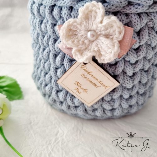 Horgolt tárolókosár egyedi felirattal (044)