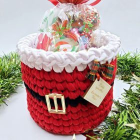   Horgolt mikulás tárolókosár, szaloncukortartó egyedi felirattal (087)