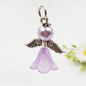 Angyalka charm - lila akril és teklagyöngyből