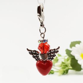   Angyalka dísz delfinkapoccsal piros szív alakú szoknyában