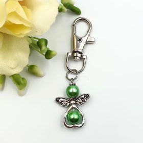   Világoszöld teklagyöngy angyalkás karabíneres kulcstartó