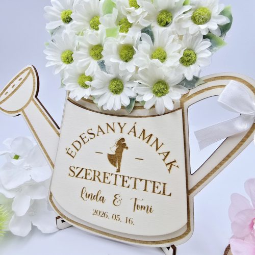 Szülőköszöntő ajándék - selyemvirágokkal díszített egyedi feliratos öntözőkanna 14.