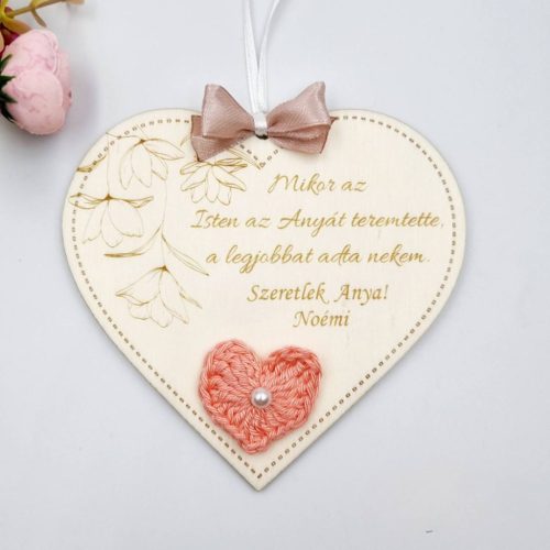 Ajándék anyák napjára, egyedi gravírozott fa szív (20 szín)