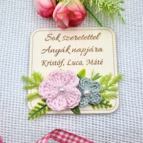 Gravírozott fa hűtőmágnes egyedi felirattal, ajándék anyák napjára 