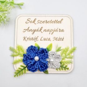 Gravírozott fa hűtőmágnes egyedi felirattal, ajándék anyák napjára 