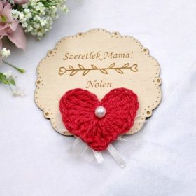 Gravírozott fa hűtőmágnes, ajándék anyák napjára nagymamának 