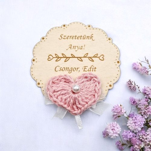 Gravírozott fa hűtőmágnes, ajándék anyák napjára nagymamának 