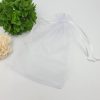 Gravírozott fa hűtőmágnes egyedi felirattal, horgolt szívvel (20 féle szín)