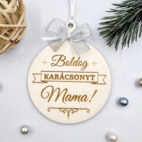   Gravírozott fa karácsonyfadísz egyedi névvel - karácsonyi díszítő motívumokkal