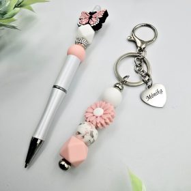 Ajándékdoboz gravírozott kulcstartóval és tollal