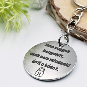 "Nem vagyok bonyolult" kulcstartó