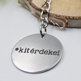 "#kitérdekel" kulcstartó 