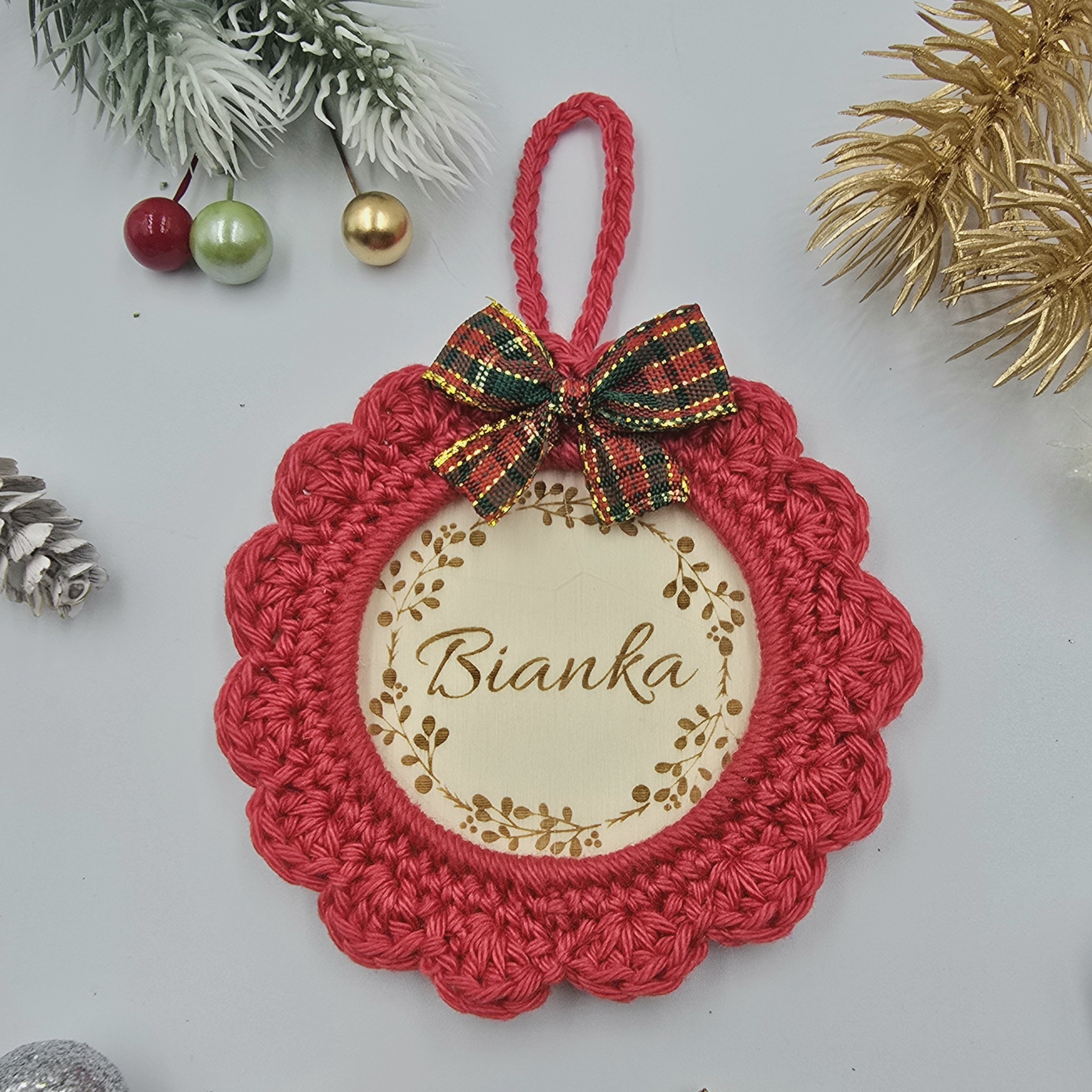 Horgolt karácsonyfadísz több színben