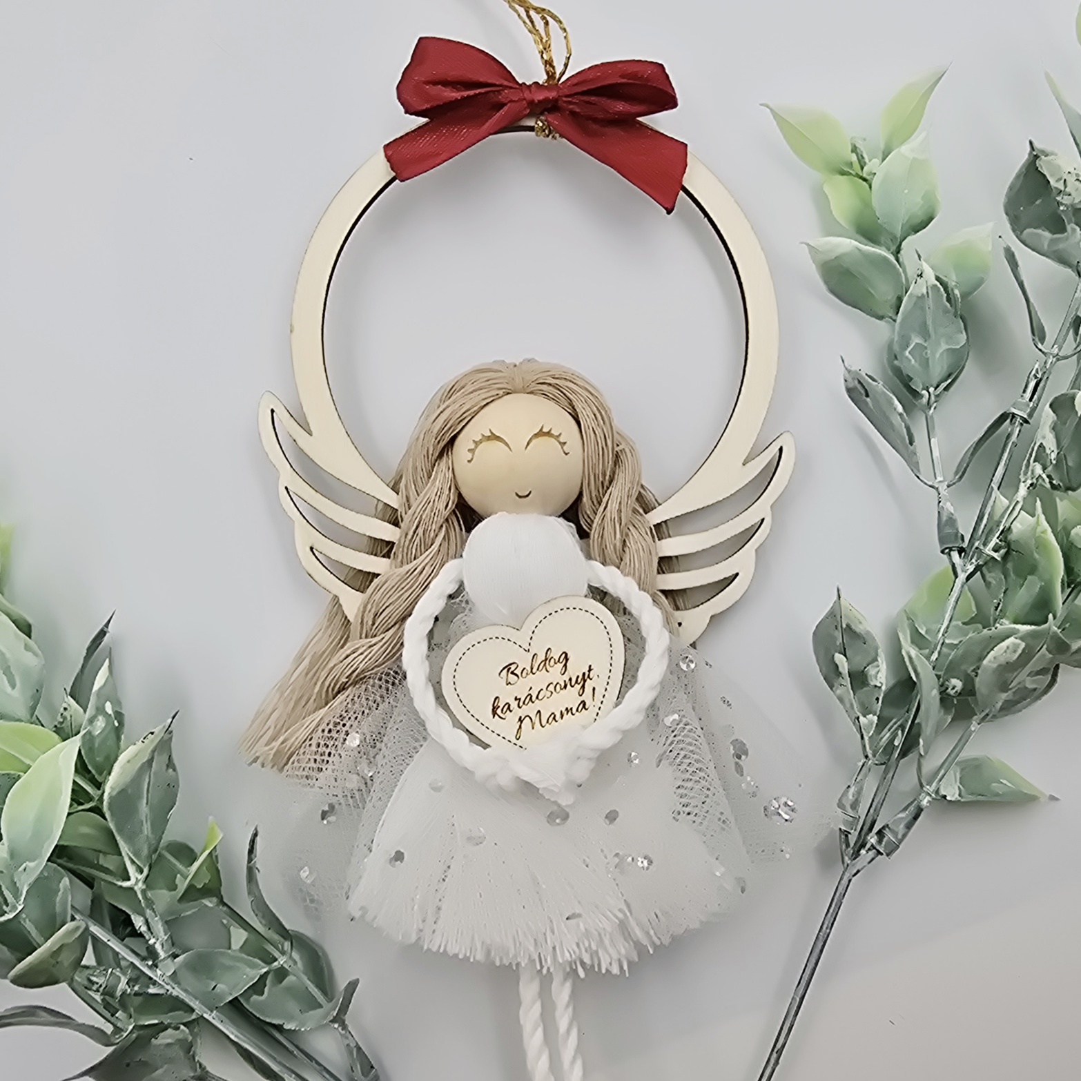 Makramé angyalka keretben karácsonyi ajándék óvó néninek